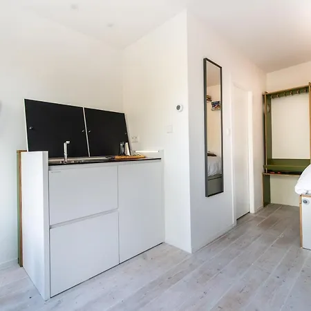 Prinsengracht Canal Bed & Breakfast