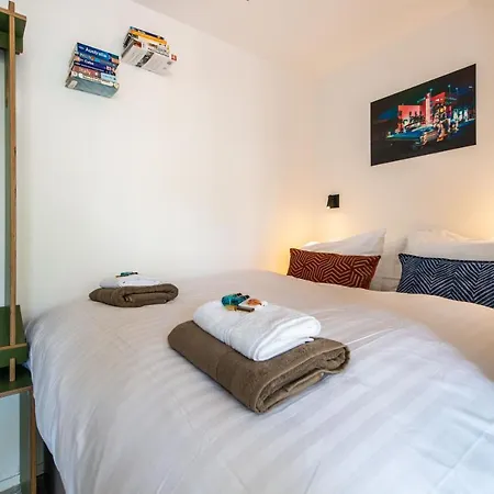 Canal Bed & Breakfast 2*