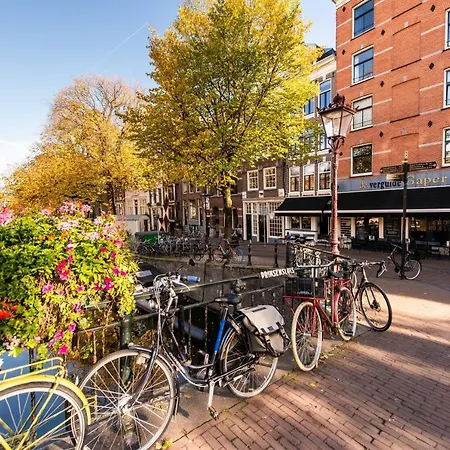Canal Amsterdam